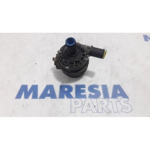 Renault - Master - Water pump
