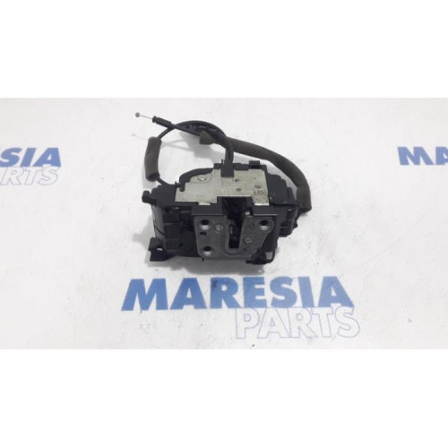 Renault - Master - Door lock mechanism 2-door, right