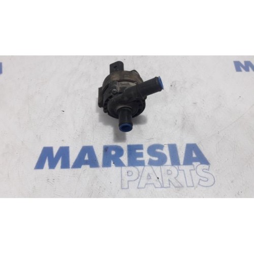 Renault - Master - Water pump