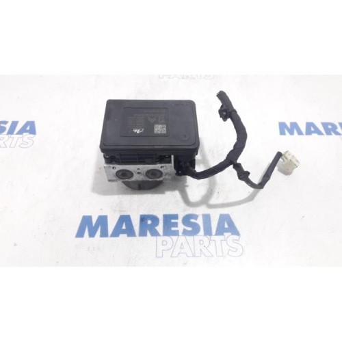 Peugeot - 208 - ABS Pumpe