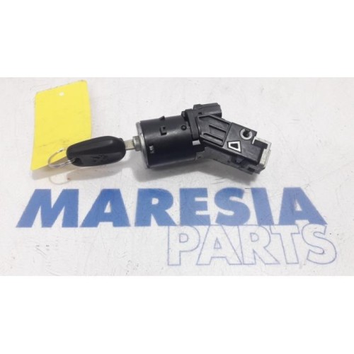 Peugeot - 208 - Ignition lock + key