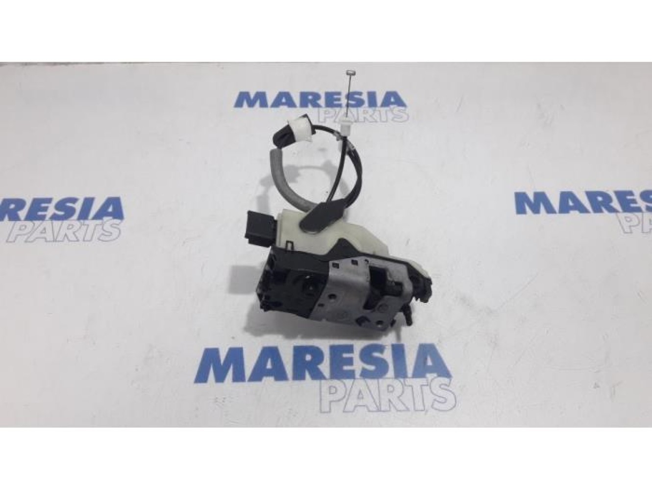 Peugeot - 208 - Front door lock mechanism 4-door, right