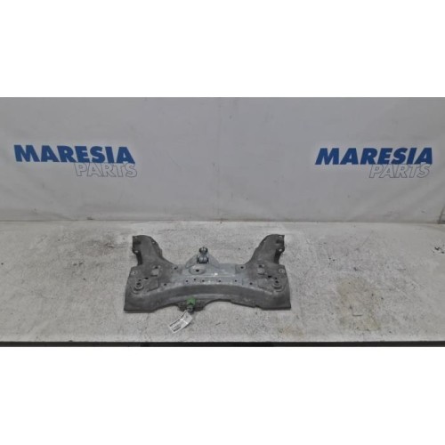 Renault - Clio - Subframe
