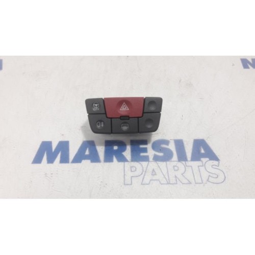 Fiat - Panda - Panic lighting switch
