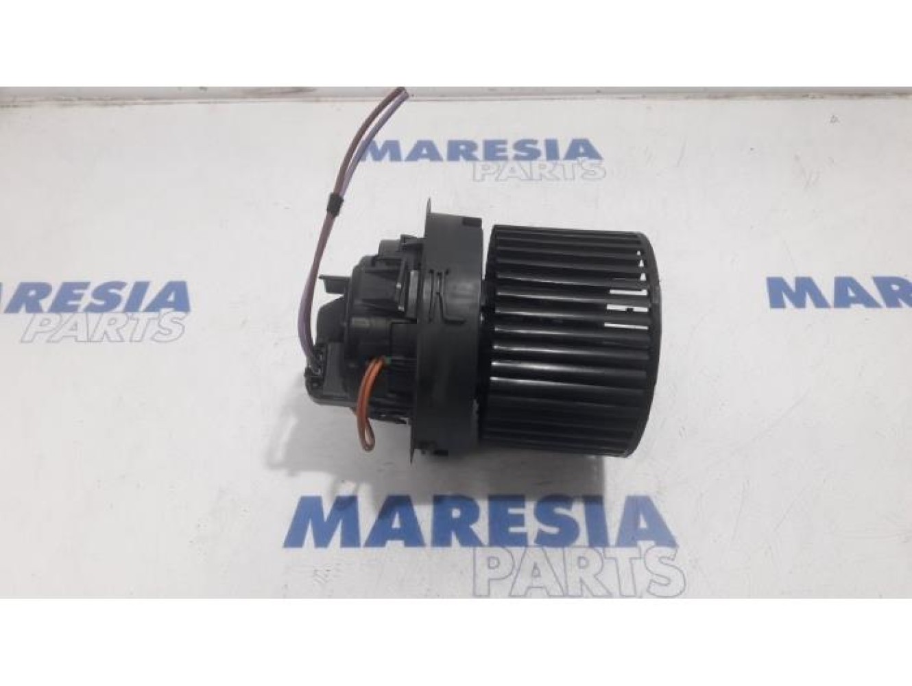 Renault - Clio - Heating and ventilation fan motor