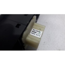 Renault - Clio - Multi-functional window switch