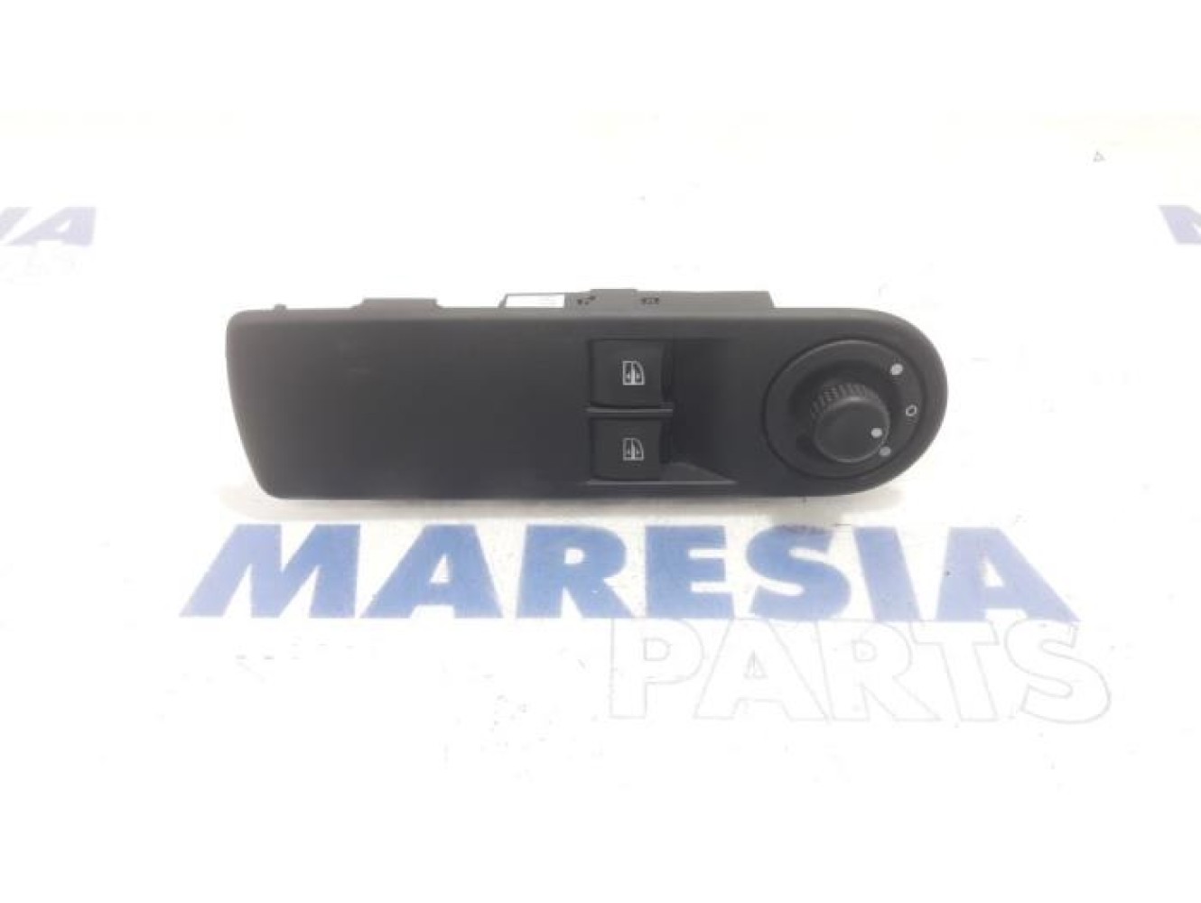 Renault - Clio - Multi-functional window switch
