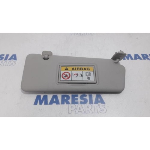 Renault - Clio - Sun visor