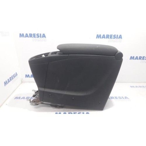 Renault - Scenic - Middle console