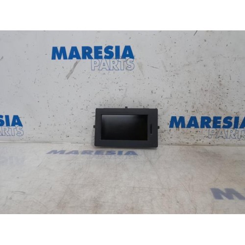 Renault - Scenic - Navigation Display