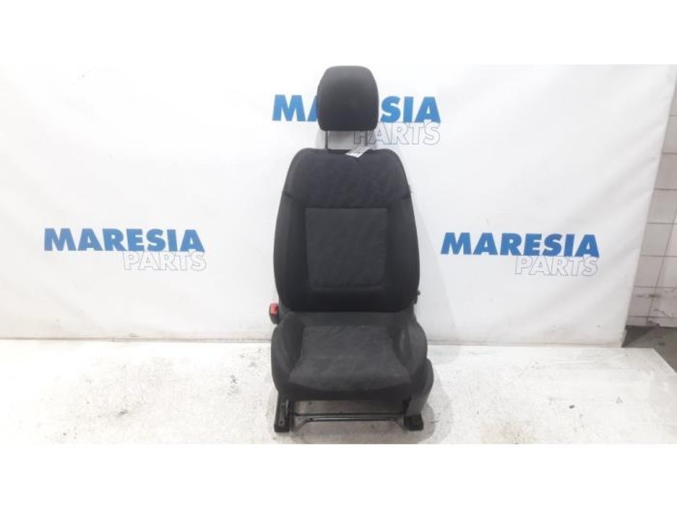 Peugeot - 3008 - Sitz links