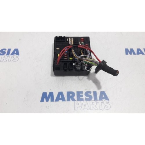 Renault - Scenic - Fuse box