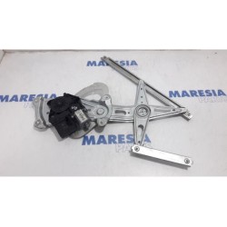 Renault - Scenic - Rear door window mechanism 4-door, right
