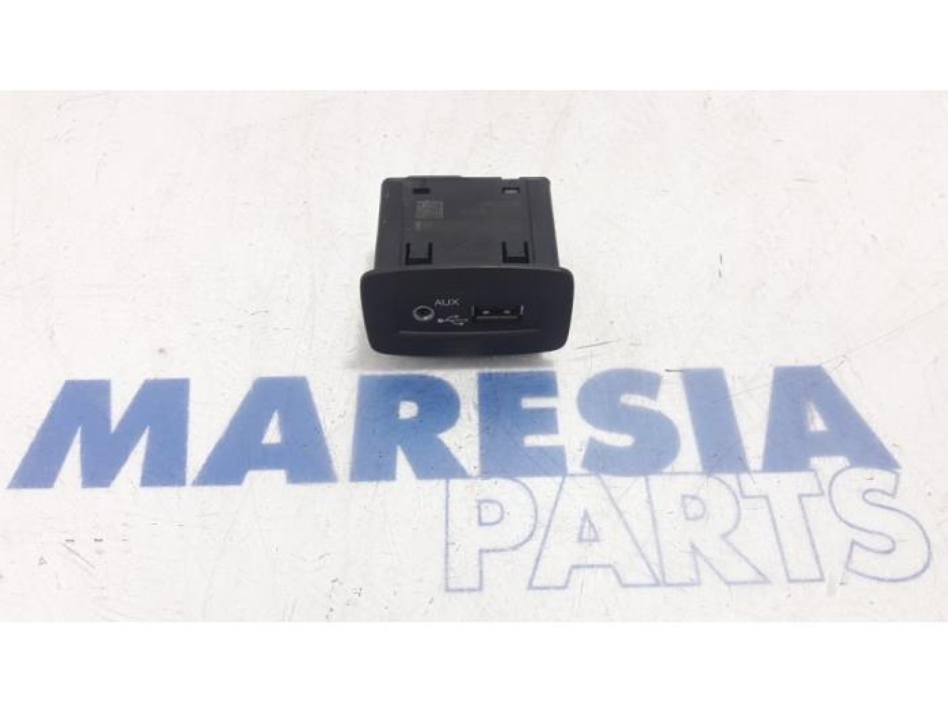 Renault - Scenic - AUX/USB aansluiting