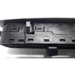 Renault - Scenic - Multi-functional window switch