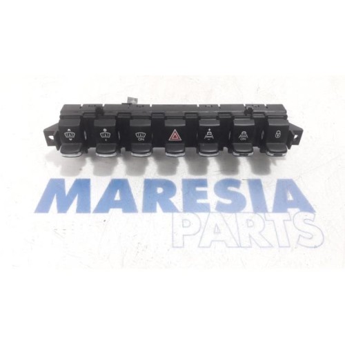 Peugeot - 3008 - Switch