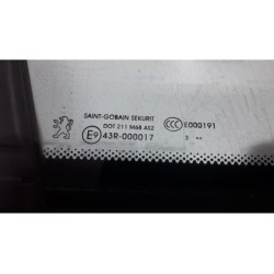 Peugeot - 3008 - Quarter light, front right