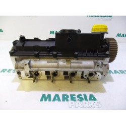 Renault - Megane Scenic - Cylinder head