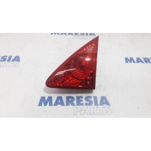 Peugeot - 3008 - Taillight, right