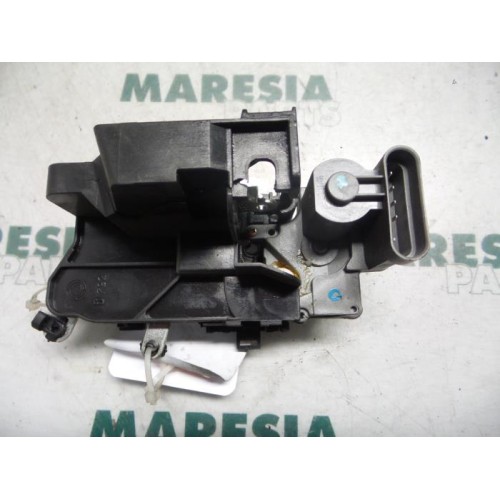Fiat - Doblo - Door lock mechanism 2-door, right