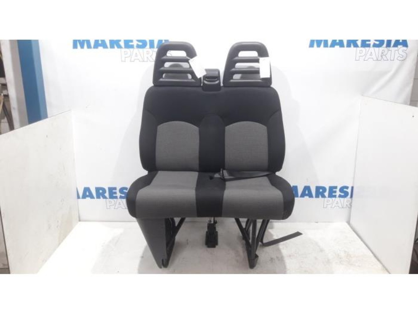 Iveco - Daily - Double front seat, right