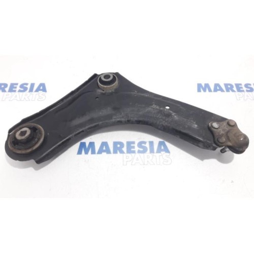 Renault - Scenic - Front lower wishbone, left