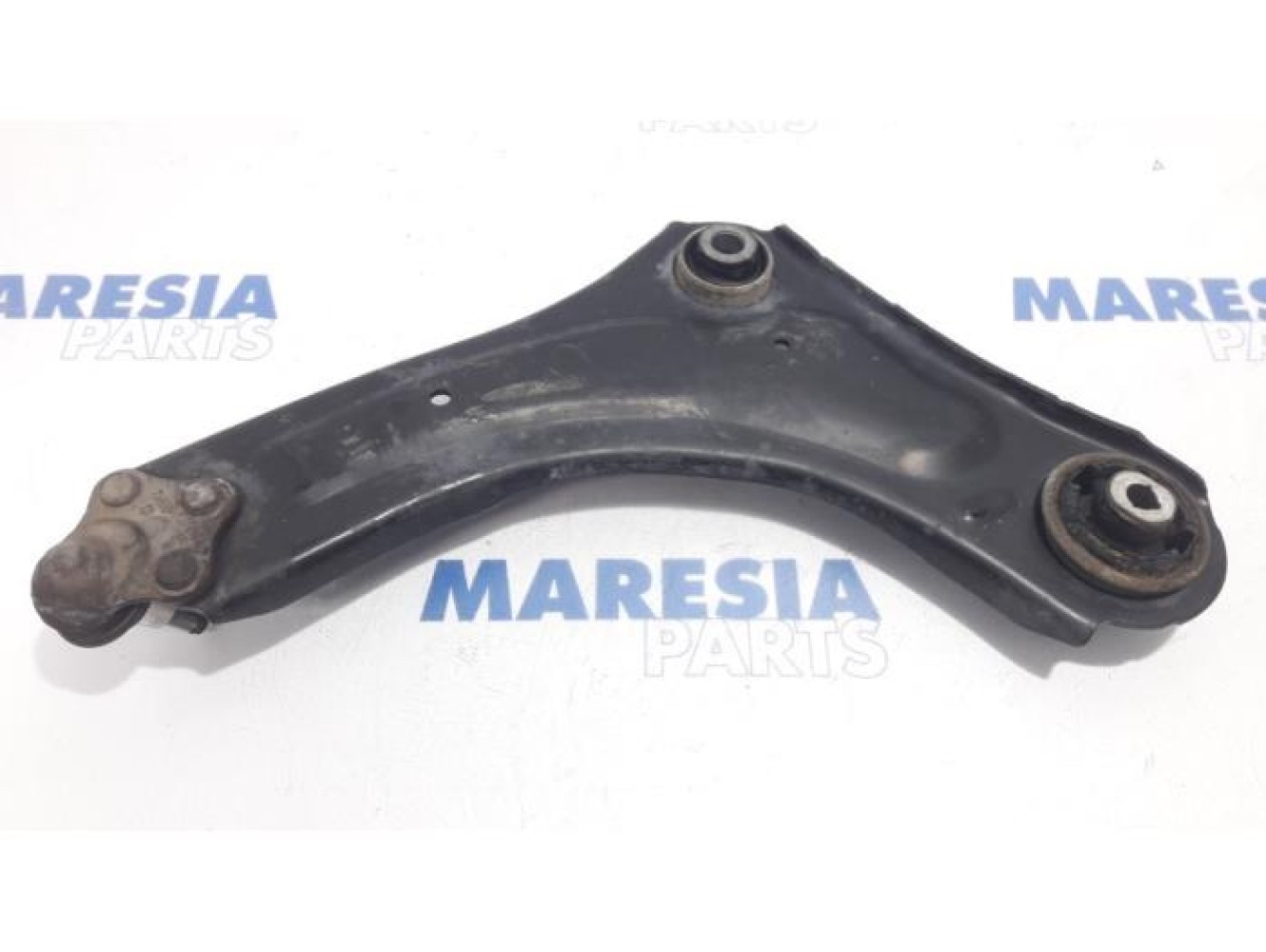 Renault - Scenic - Front lower wishbone, right