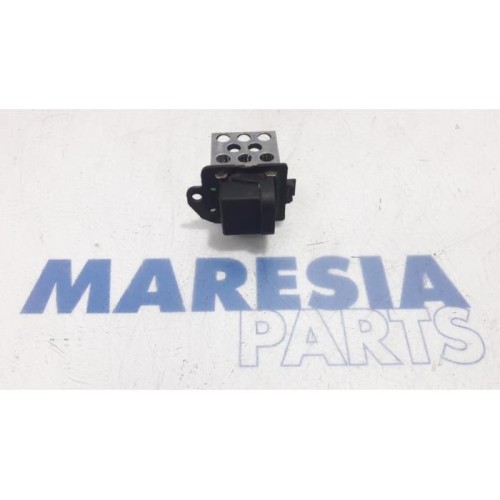 Renault - Scenic - Cooling fan resistor