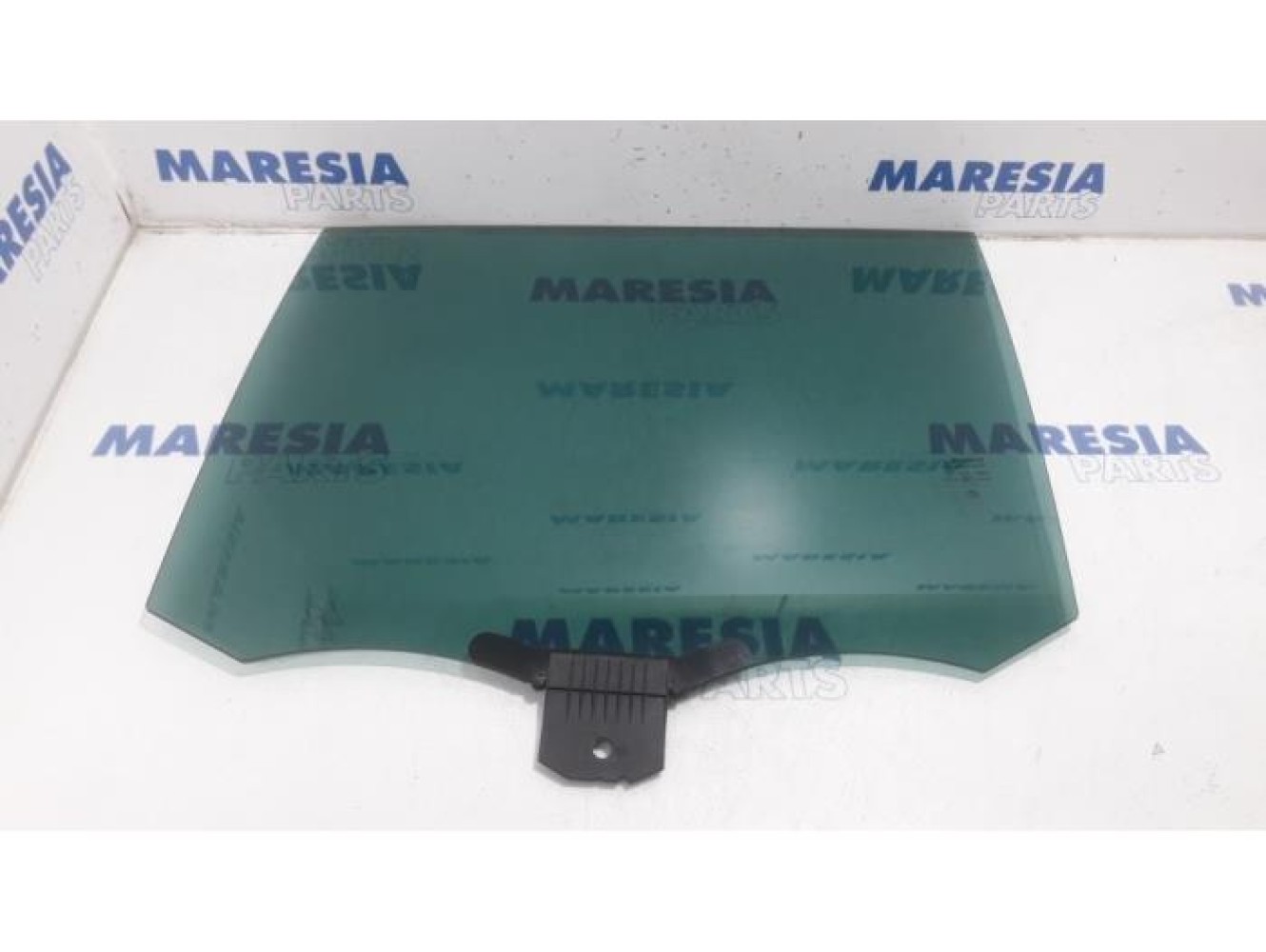 Renault - Espace - Rear door window 4-door, left