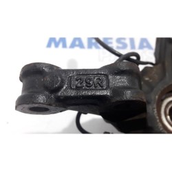 Renault - Clio - Knuckle, front right