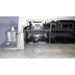 Renault - Espace - Radio amplifier