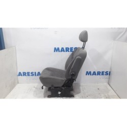 Opel - Vivaro - Seat, right