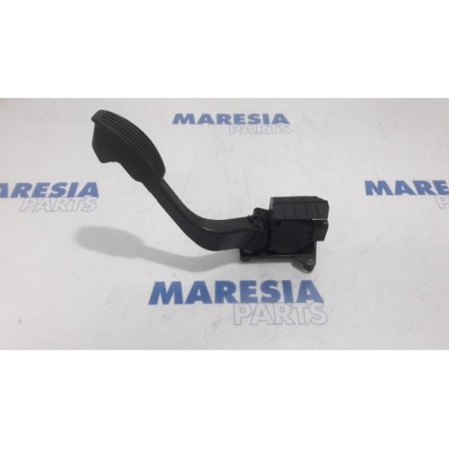 Fiat - 500 - Throttle pedal position sensor