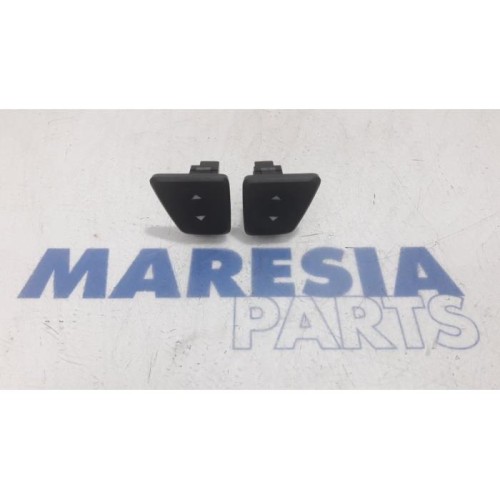 Fiat - 500 - Multi-functional window switch