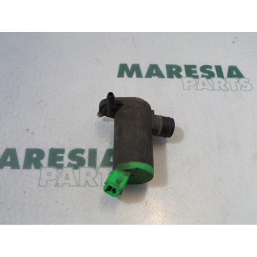 Peugeot - 206 - Scheibensprüherpumpe vorne