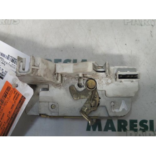 Peugeot - 307 - Rear door lock mechanism 4-door, left