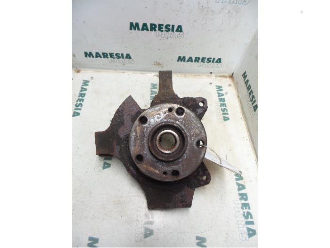 Renault - Espace - Knuckle, front right