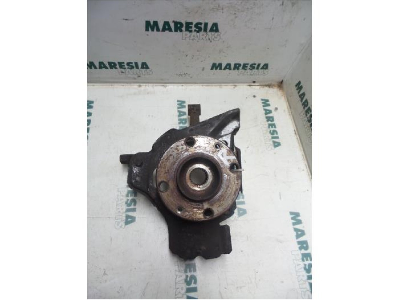 Fiat - Punto - Knuckle, front right