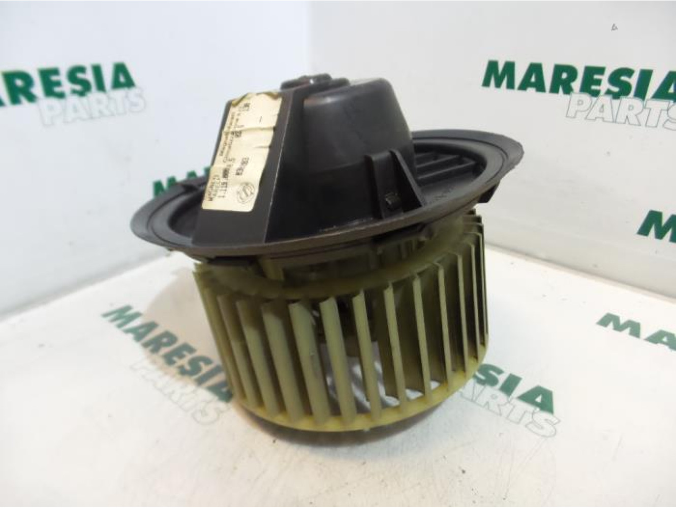 Alfa Romeo - 145/146 - Heating and ventilation fan motor