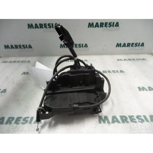 Renault - Clio - Rear door lock mechanism 4-door, left