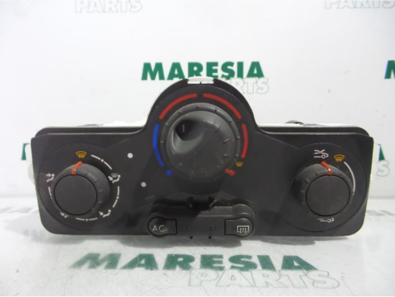 Renault - Clio - Heater control panel