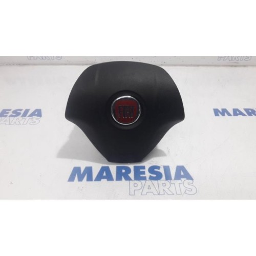 Fiat - Punto - Airbag links (Lenkrad)