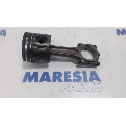 Peugeot - Expert - Piston
