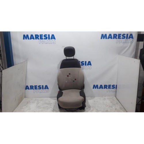 Fiat - Panda - Seat, left