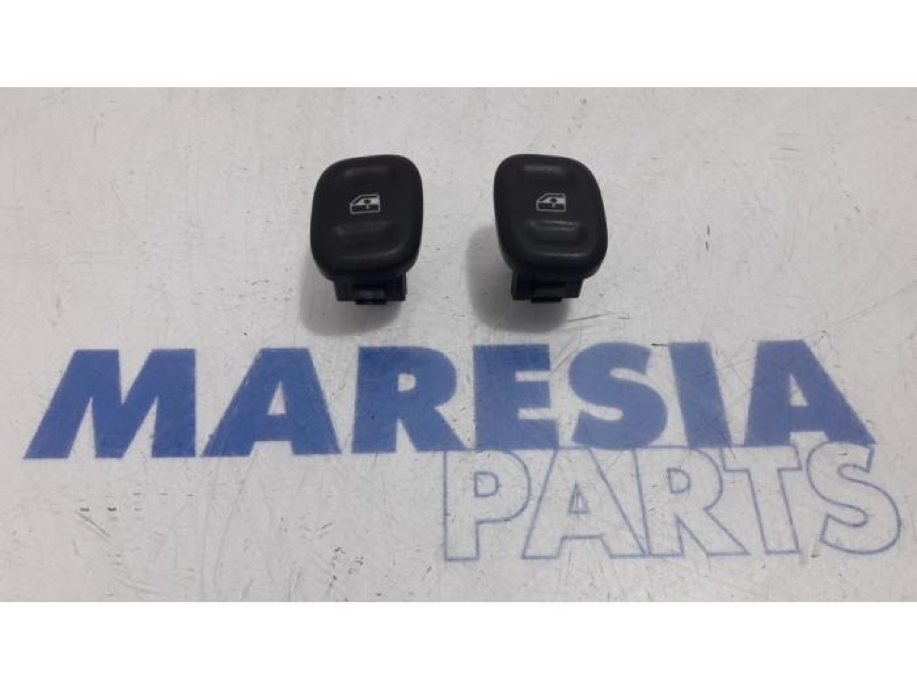 Fiat - Panda - Multi-functional window switch