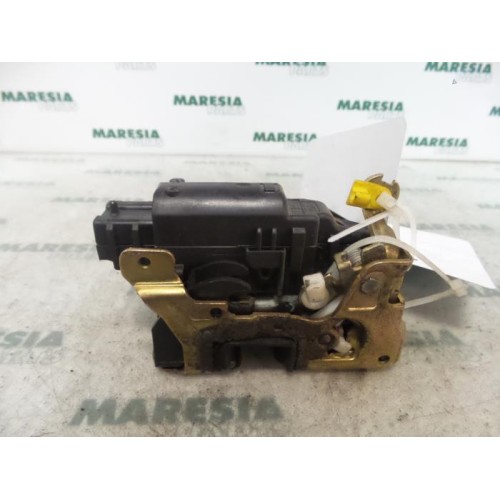 Renault - Kangoo - Door lock mechanism 2-door, right