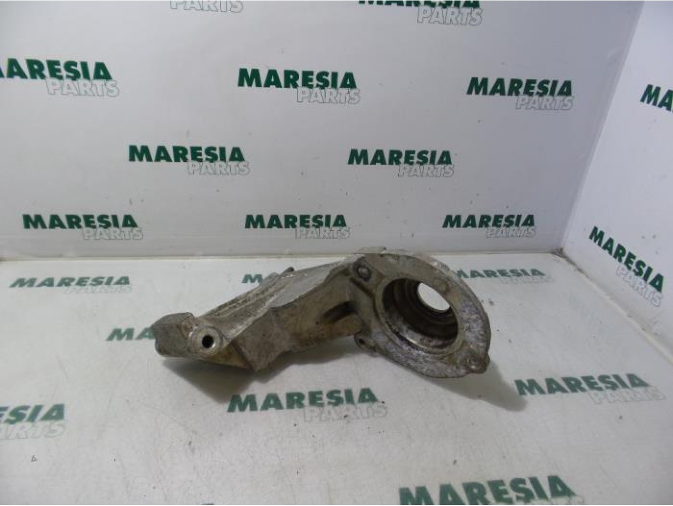 Alfa Romeo - 166 - Querlenker oben links vorne