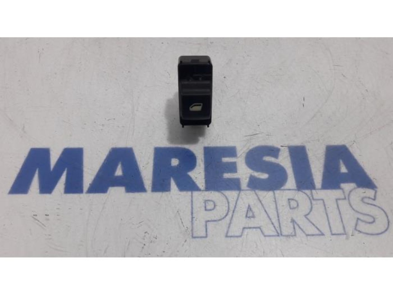 Citroen - Berlingo - Multi-functional window switch