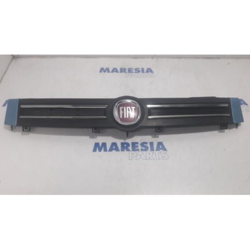 Fiat - Panda - Grill