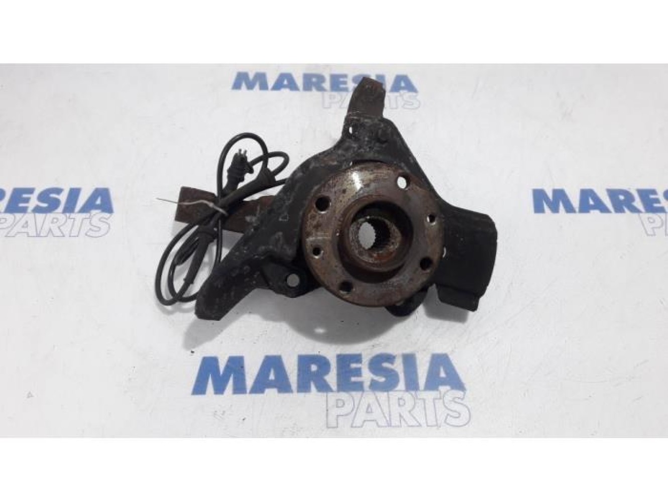 Lancia - Lybra - Knuckle, front left